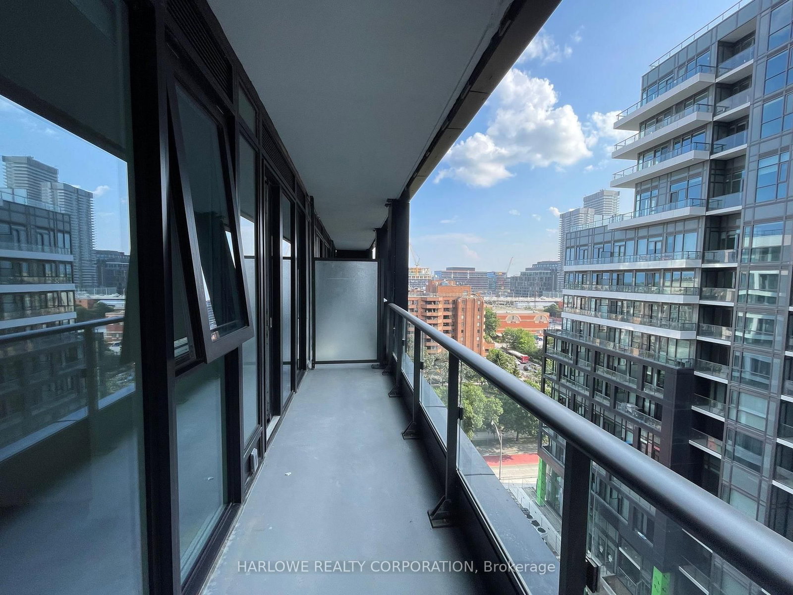 60 Princess Street, Unit 930 SE - Photo 10