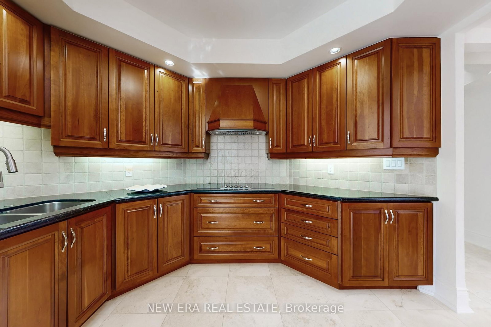 10 Bellair Street, Unit 602 - Photo 15