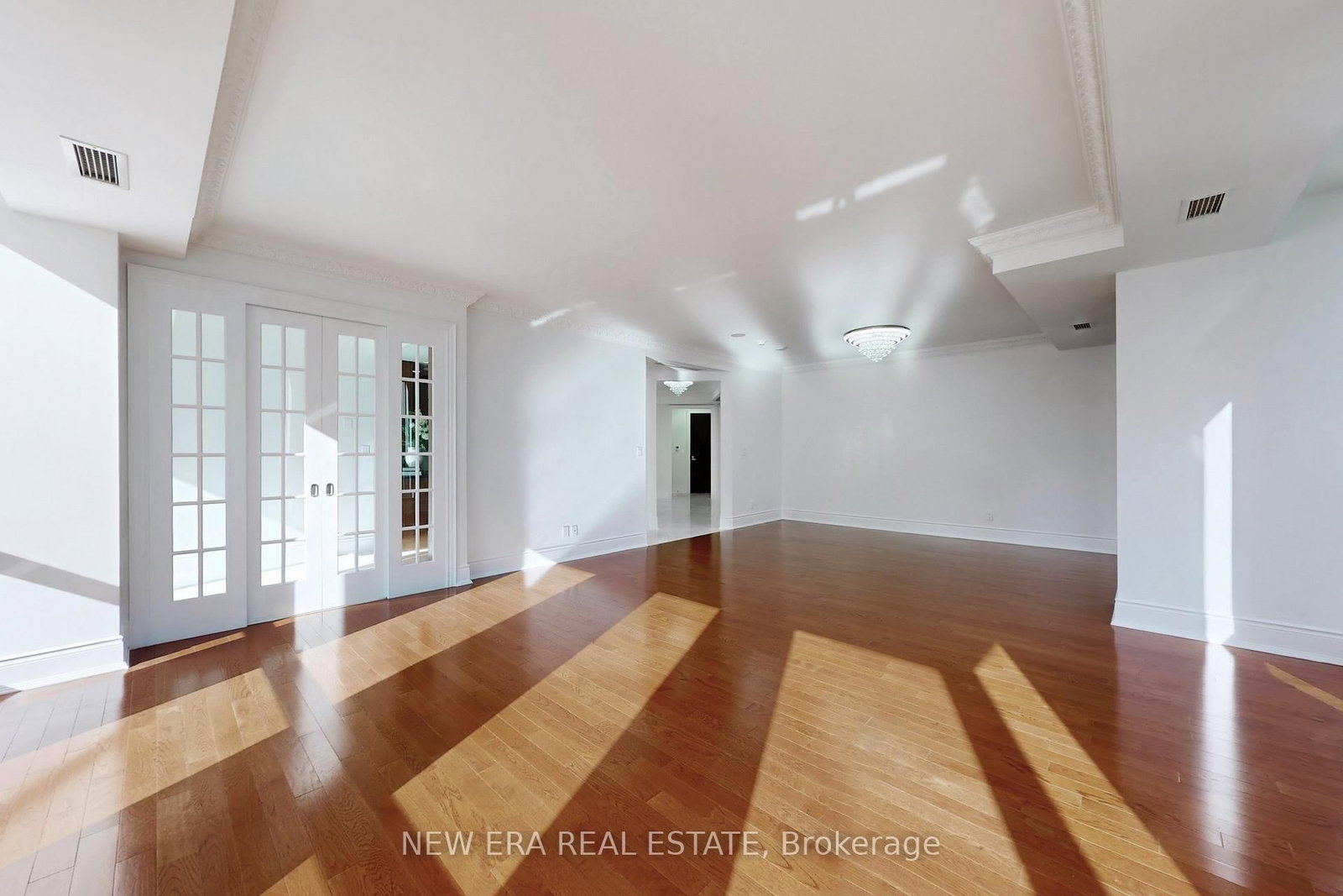 10 Bellair Street, Unit 602 - Photo 20