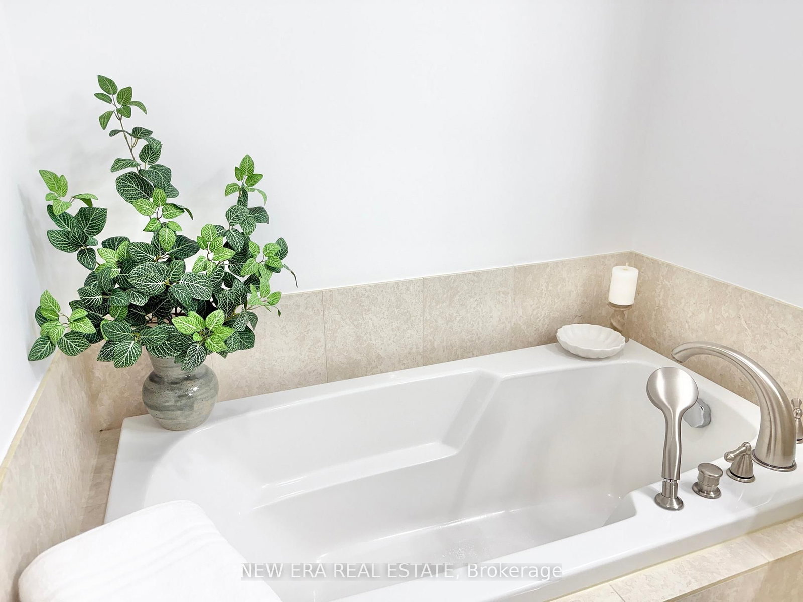 10 Bellair Street, Unit 602 - Photo 32