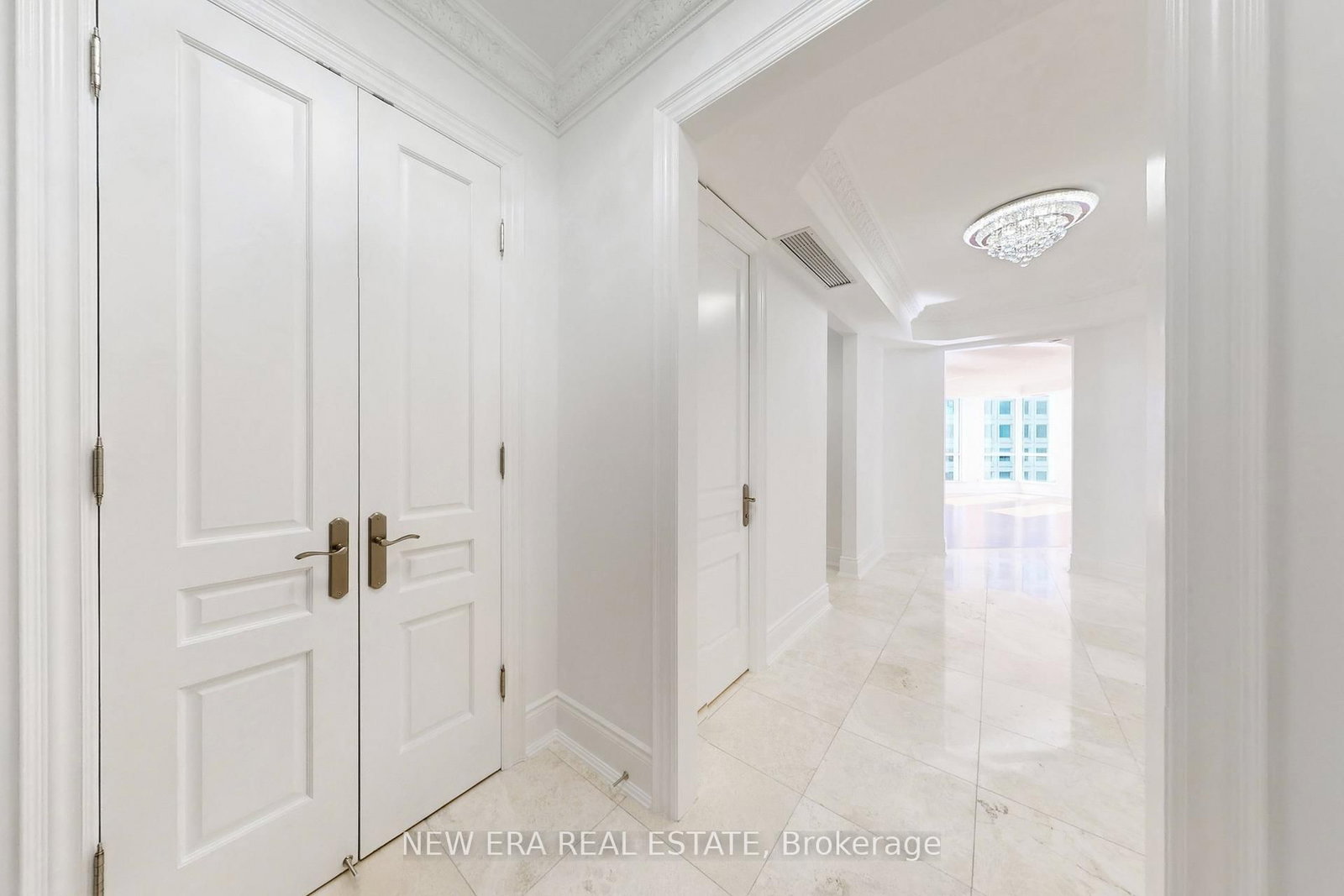 10 Bellair Street, Unit 602 - Photo 5