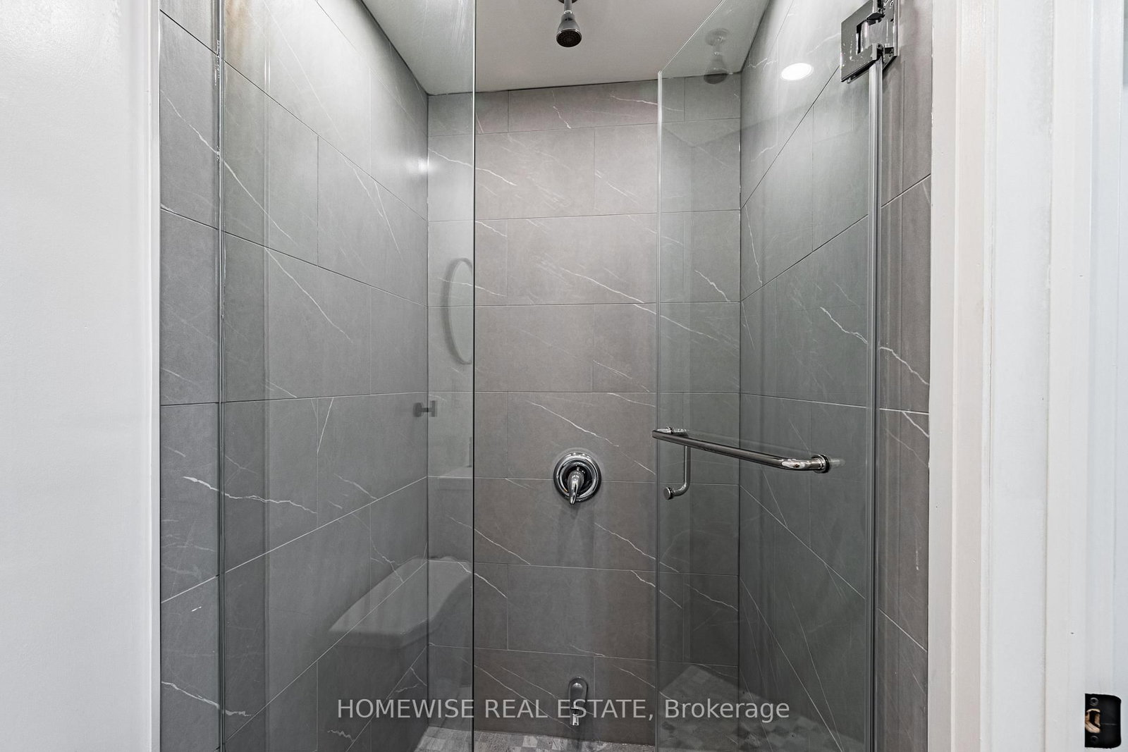 11 Craig Crescent, Unit Lower - Photo 13