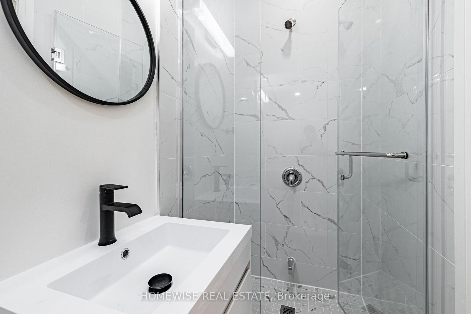 11 Craig Crescent, Unit Lower - Photo 17