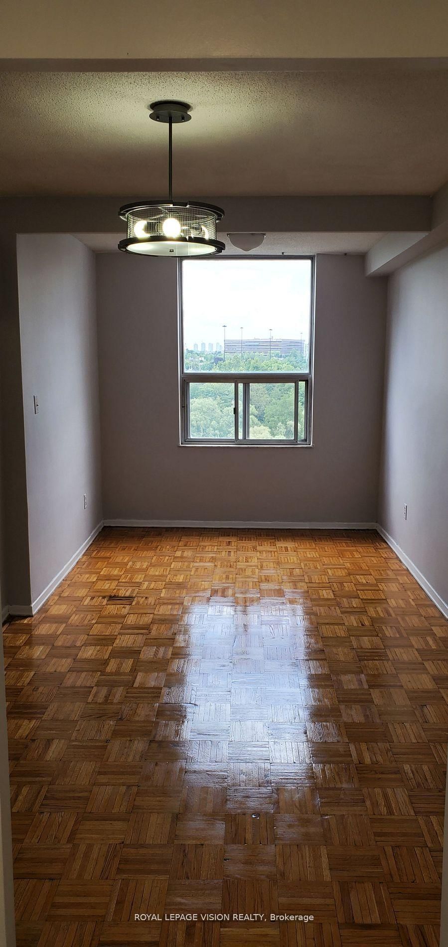 20 Edgecliff Golfway, Unit 1202 - Photo 10