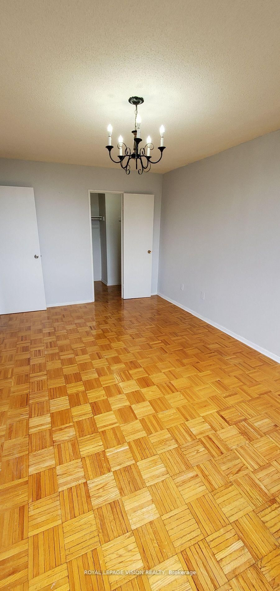 20 Edgecliff Golfway, Unit 1202 - Photo 4