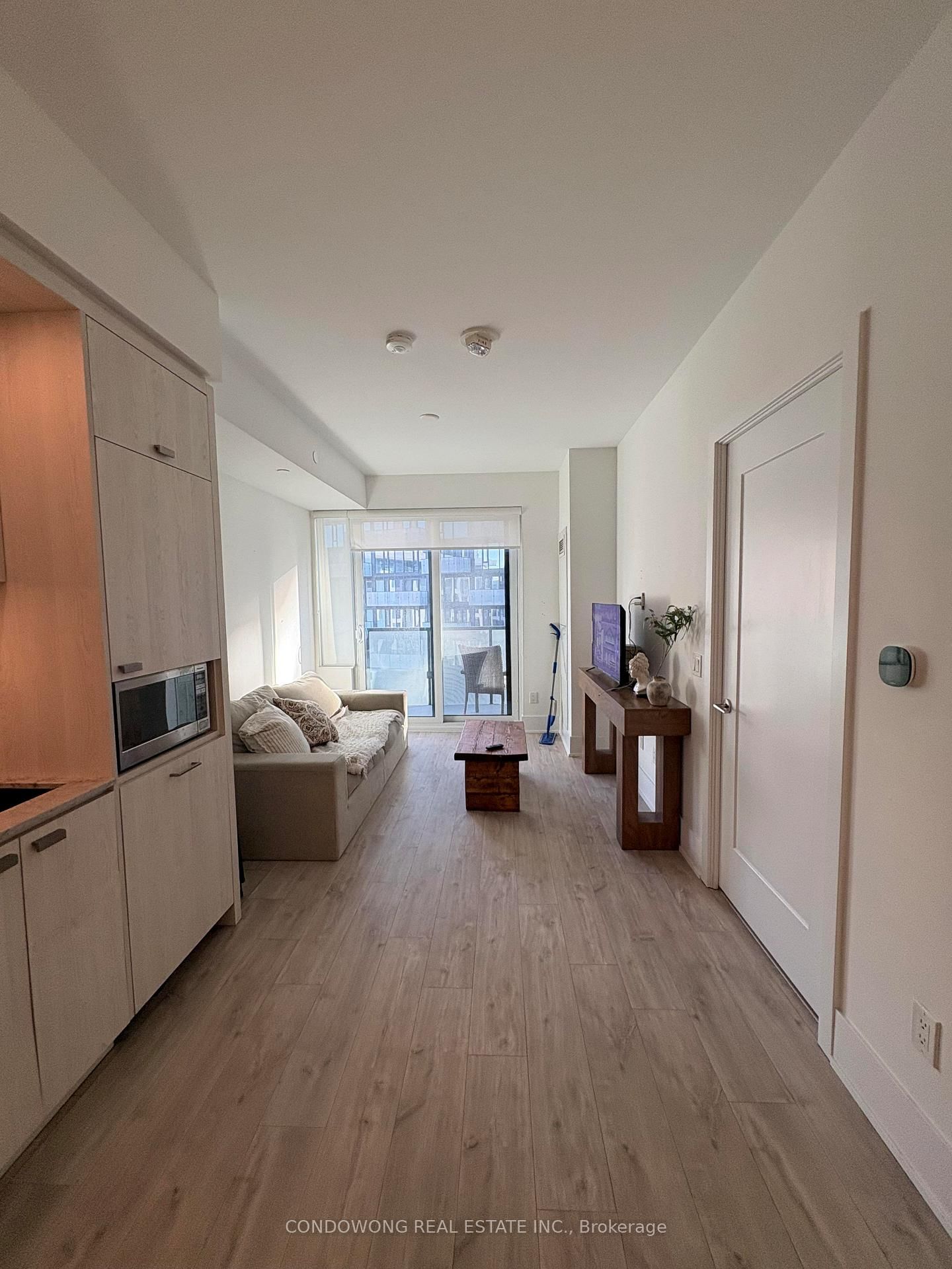 470 Front Street W, Unit 1009