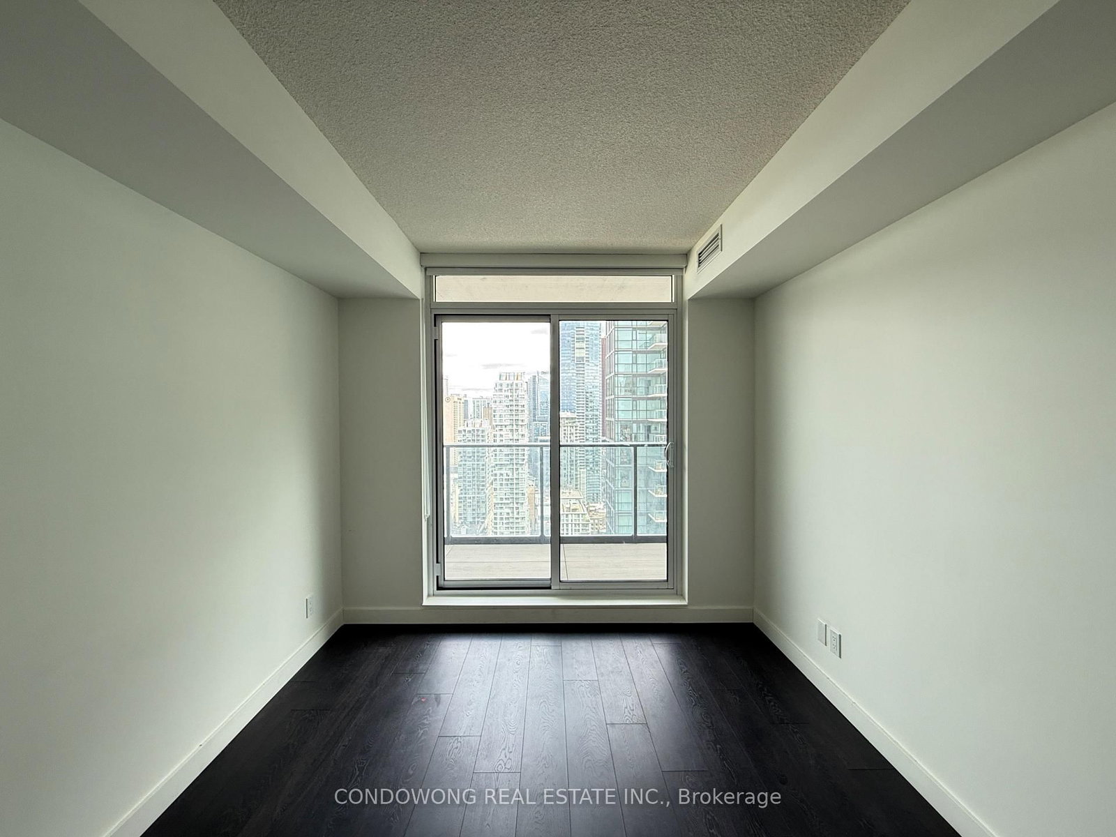 38 Widmer Street, Unit 4305 - Photo 4