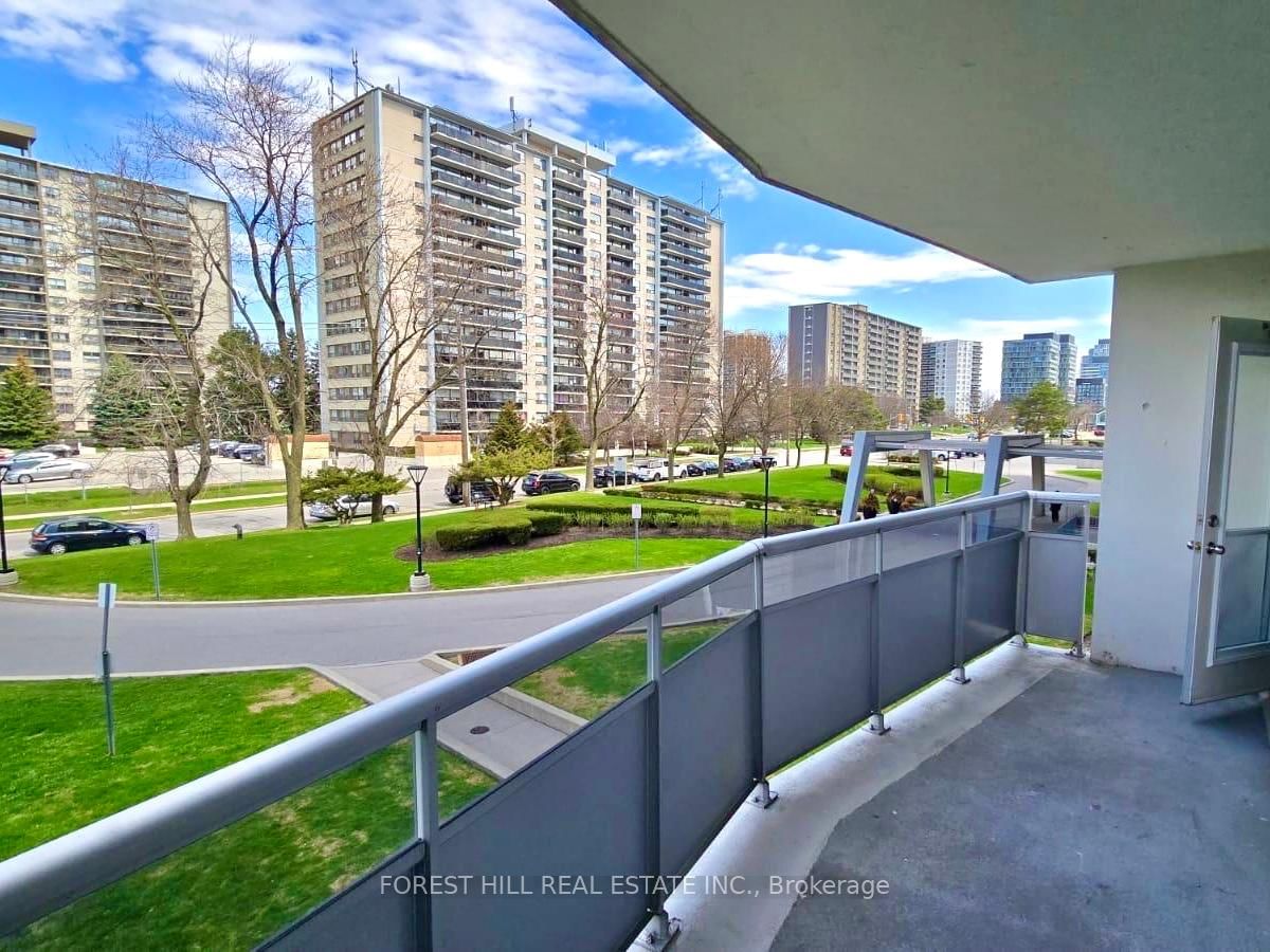 35 Esterbrooke Avenue, Unit 215 - Photo 16