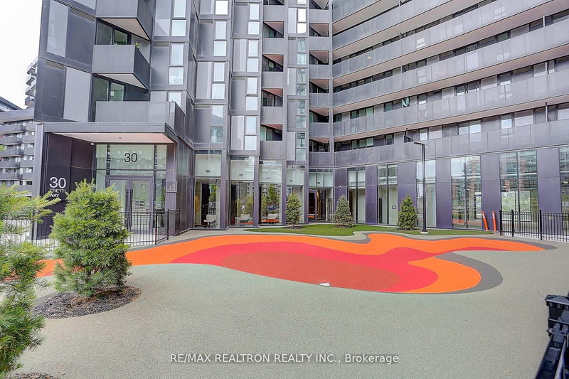 602 - 30 Tretti Way, Toronto, M3H 0E3 | Image 2