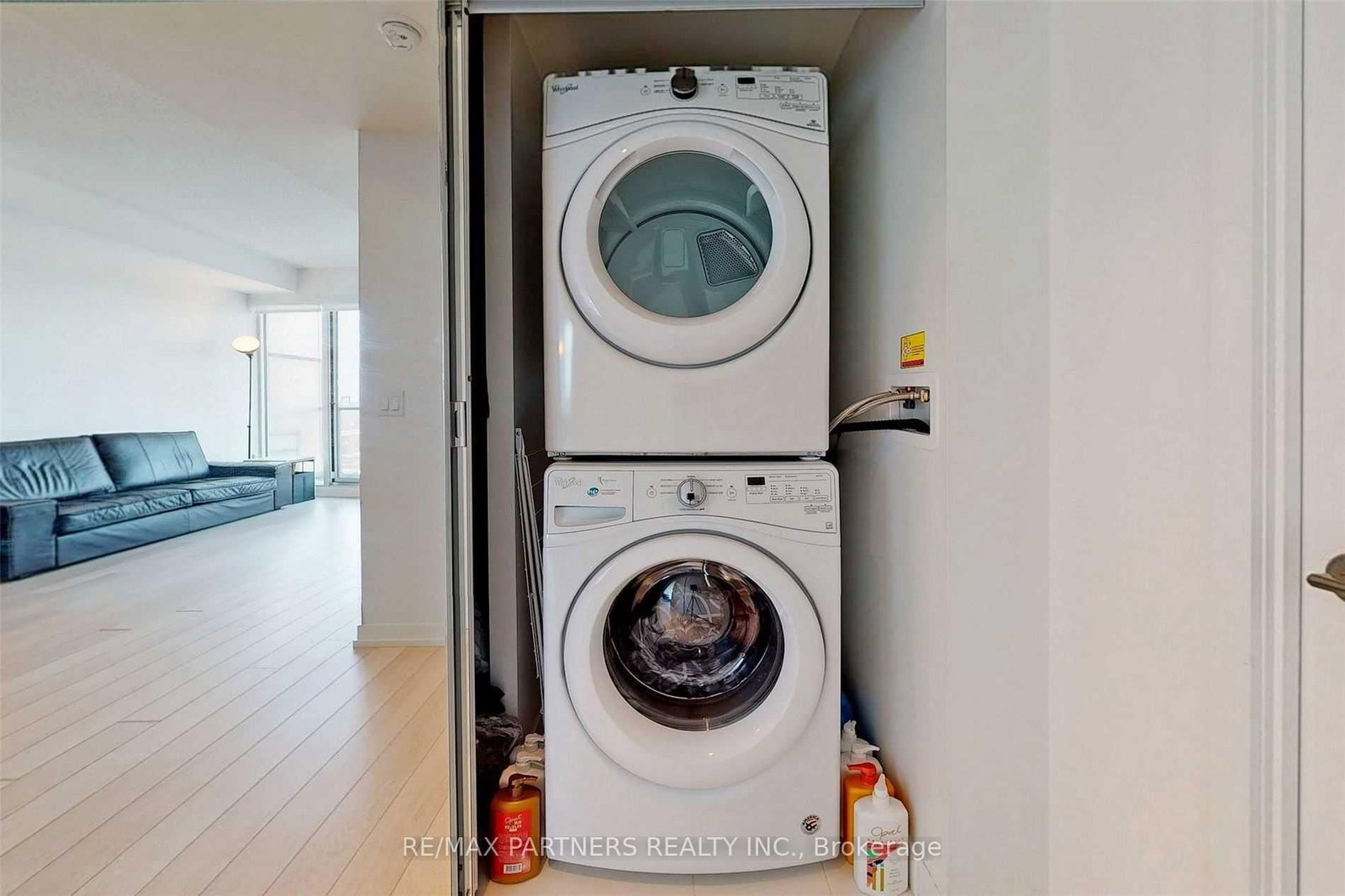 115 Mcmahon Drive, Unit 2501 - Photo 10