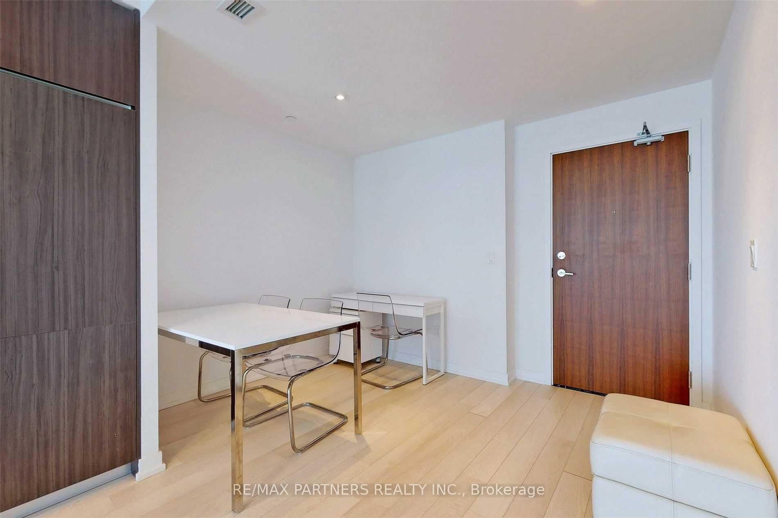 115 Mcmahon Drive, Unit 2501 - Photo 5