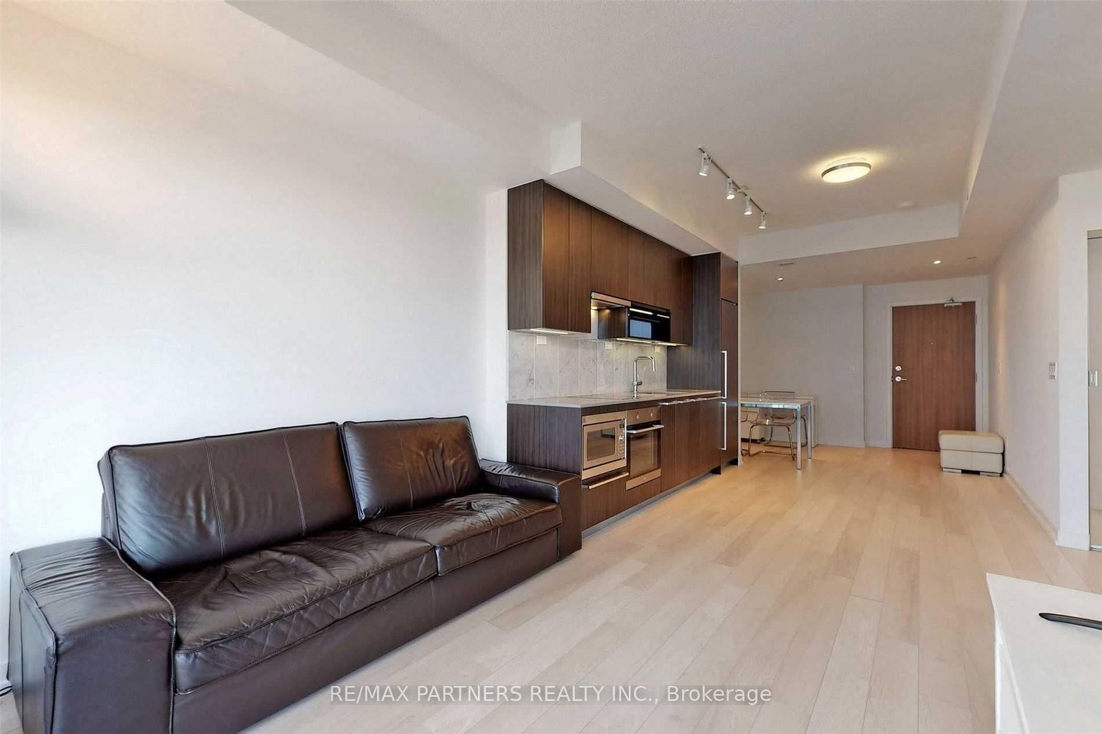 115 Mcmahon Drive, Unit 2501 - Photo 7