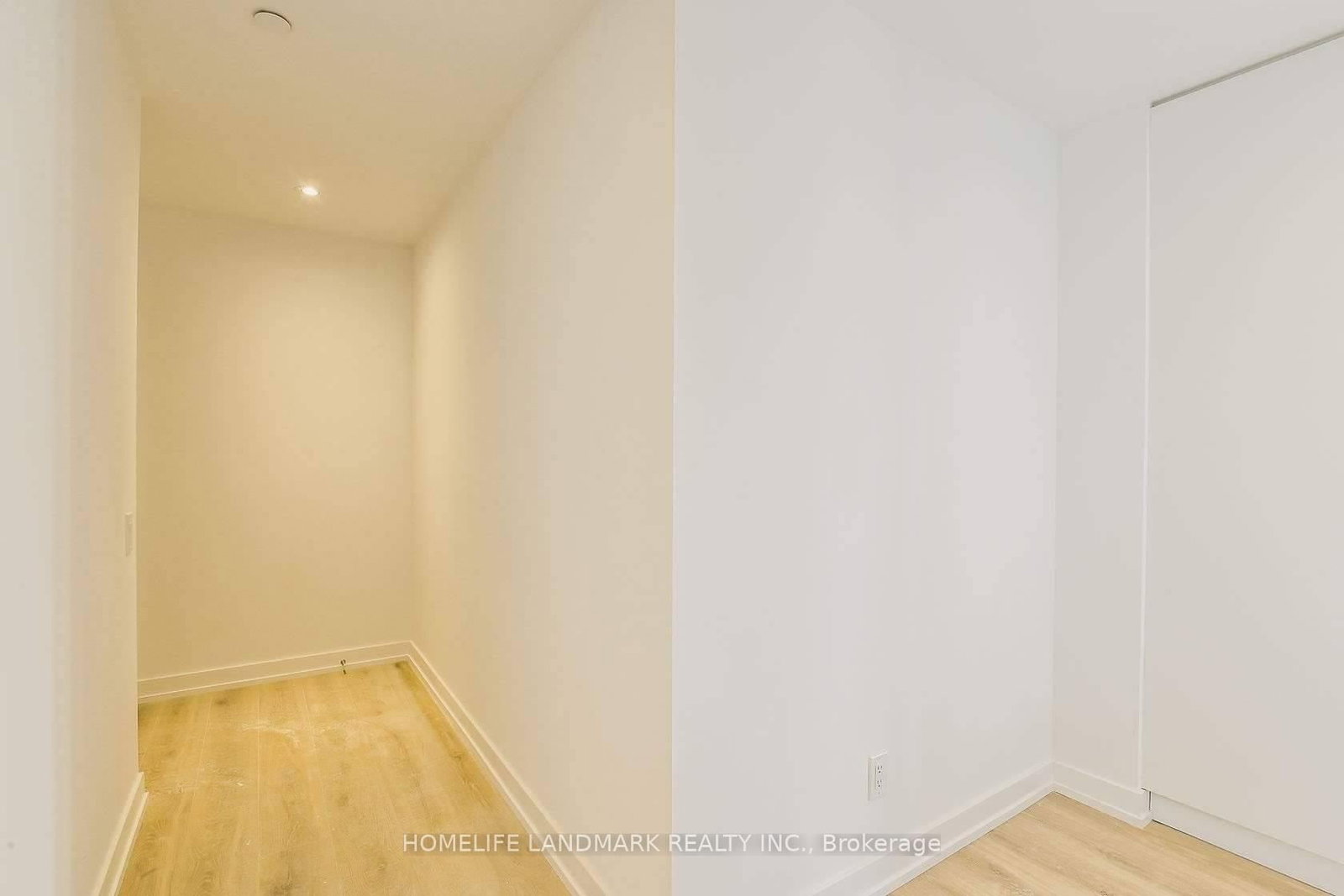 161 Roehampton Avenue, Unit 1005 - Photo 15