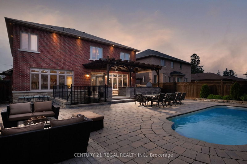 127 Sultana Ave, Toronto, M6A 1T6 | Image 3