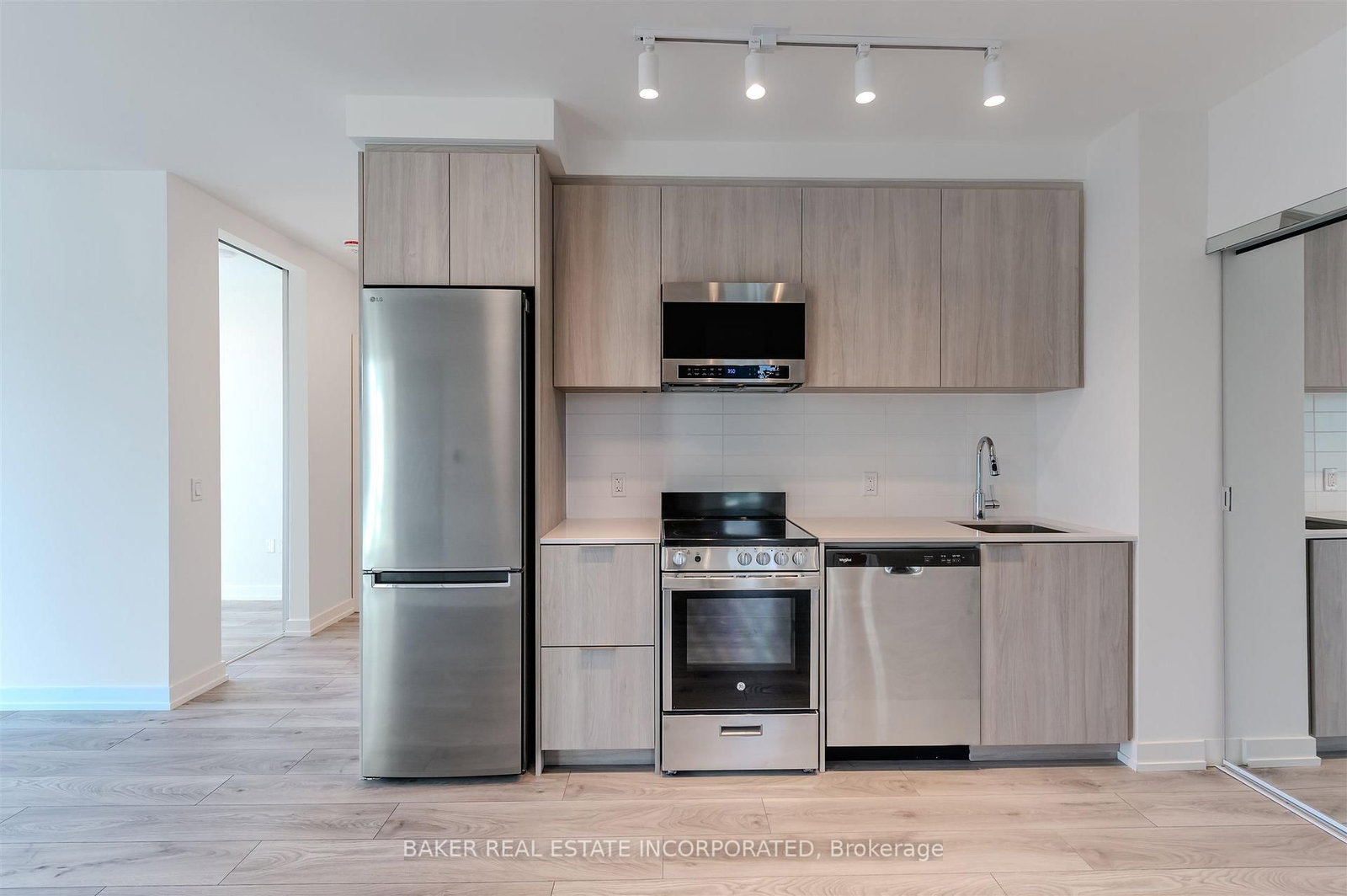 223 Redpath Avenue, Unit 3902 - Photo 15