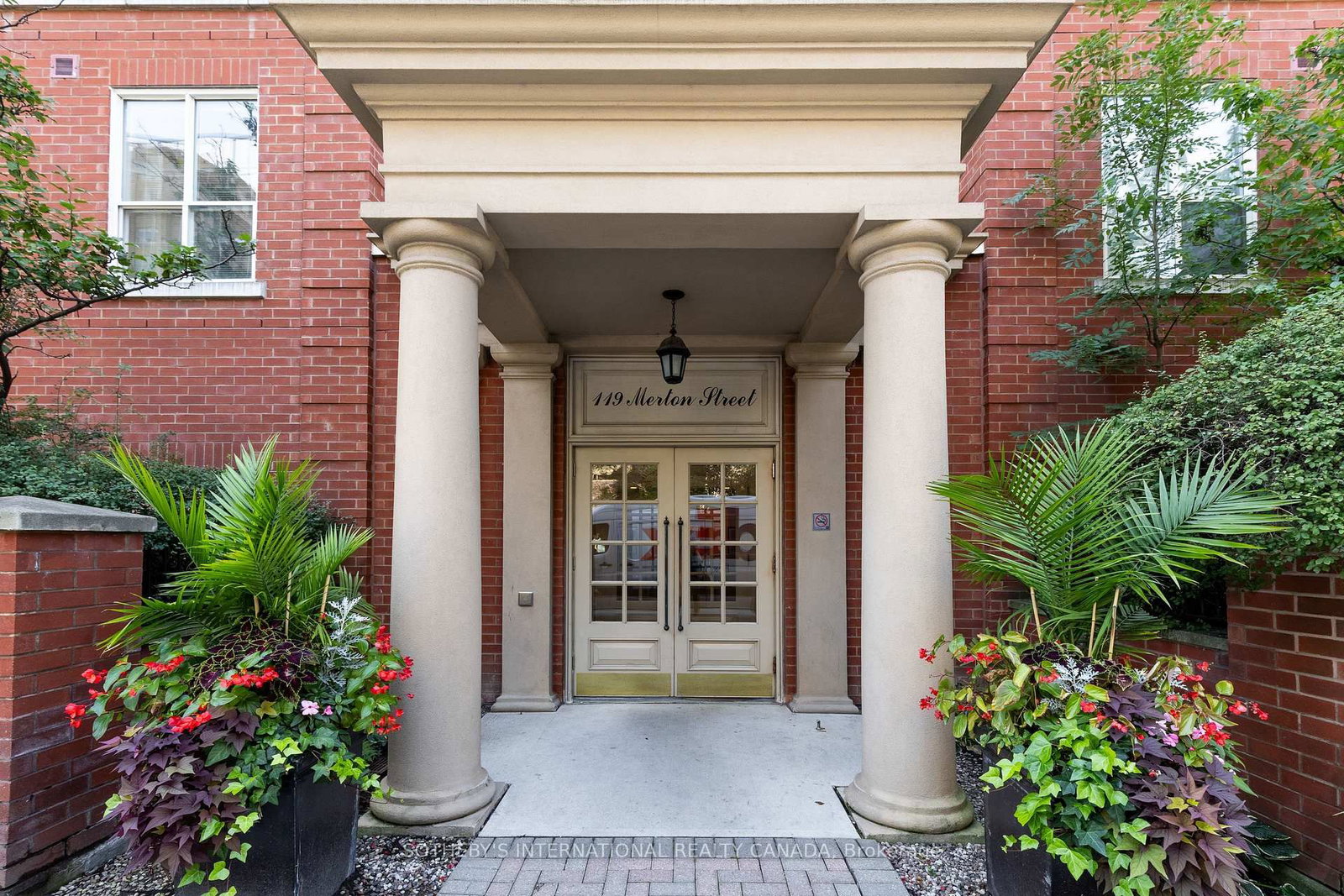 119 Merton Street, Unit 418 - Photo 19