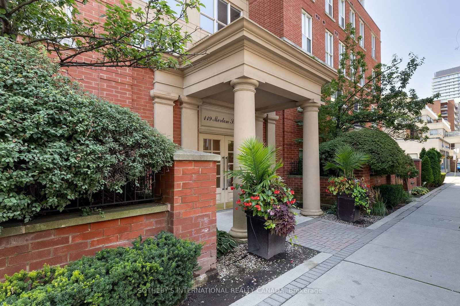 119 Merton Street, Unit 418 - Photo 20