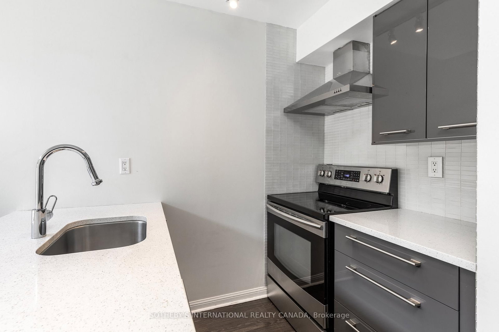 119 Merton Street, Unit 418 - Photo 5