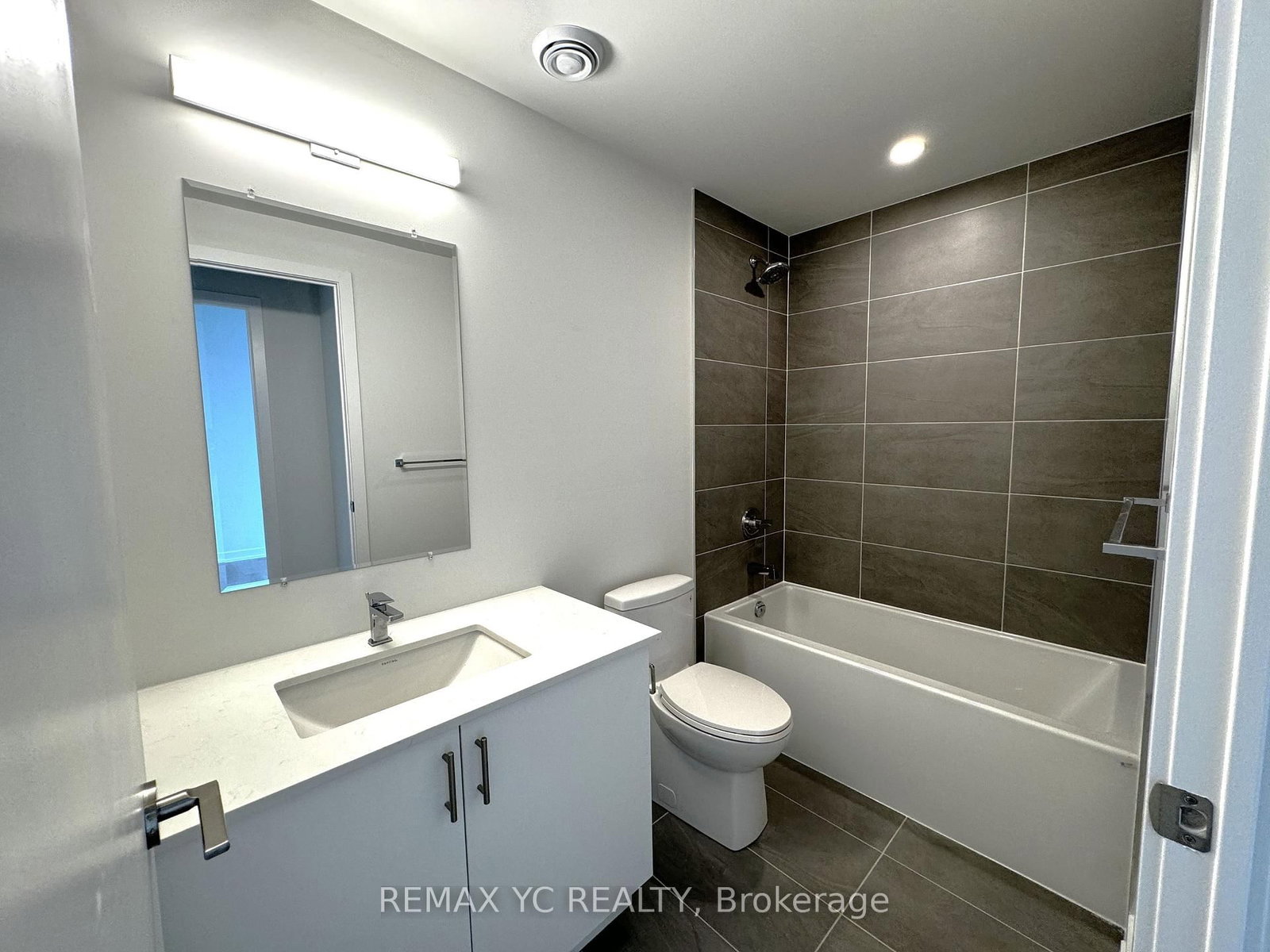 15 Ellerslie Avenue, Unit 1205 - Photo 16