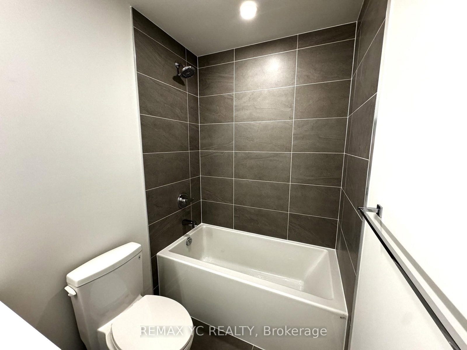 15 Ellerslie Avenue, Unit 1205 - Photo 17