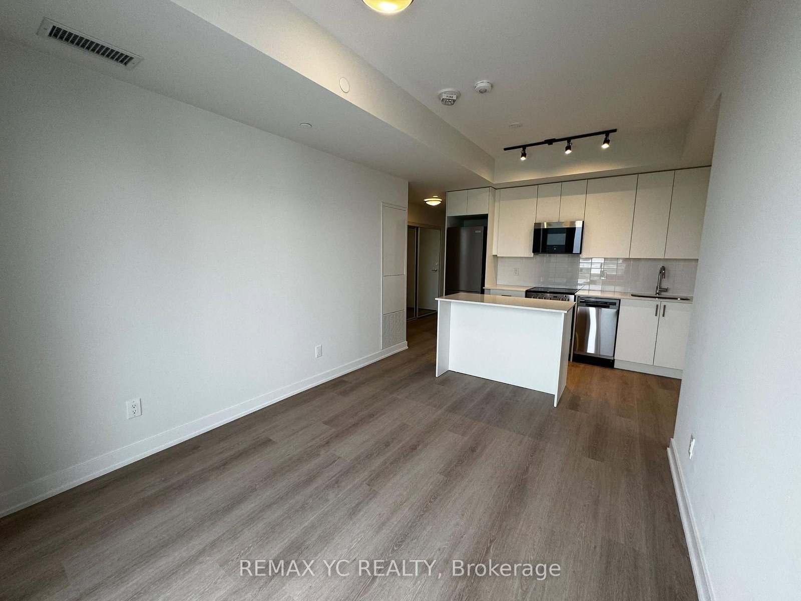 15 Ellerslie Avenue, Unit 1205 - Photo 9