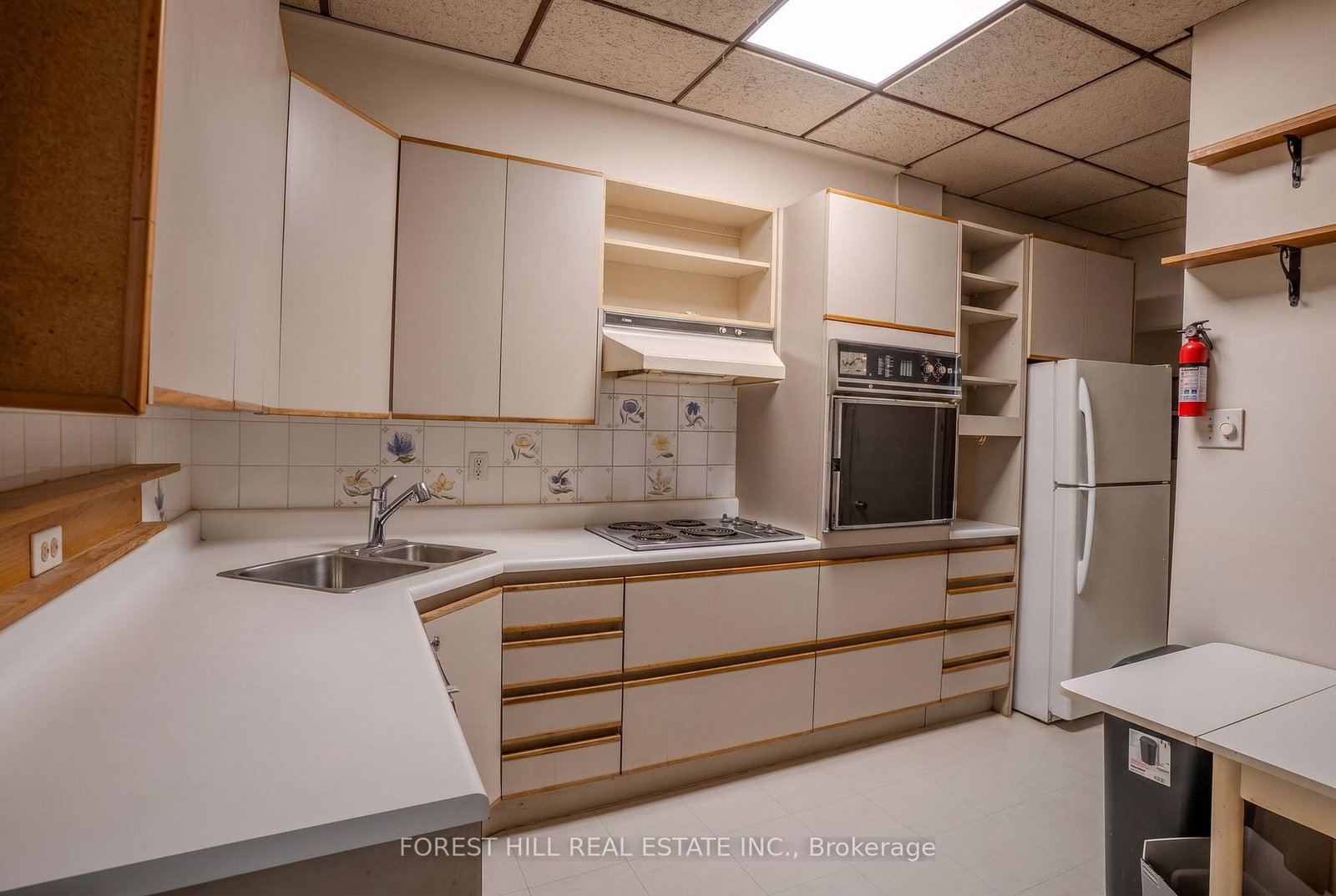 20 Webster Avenue - Photo 8