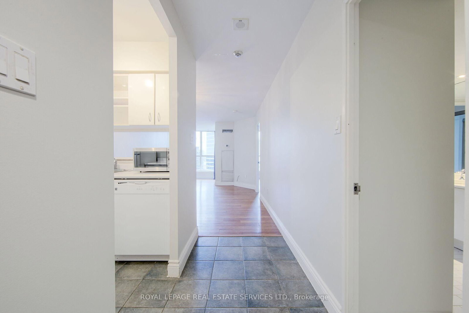 44 St Joseph Street, Unit 1907 - Photo 4