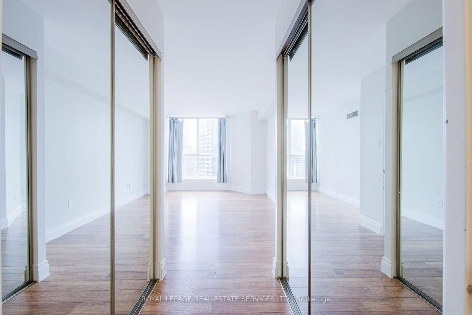 44 St Joseph Street, Unit 1907 - Photo 9