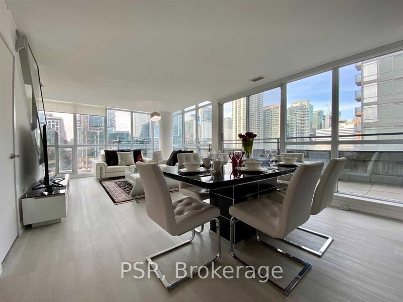 815 - 8 Telegram Mews, Toronto, M5V 3Z5 | Image 2