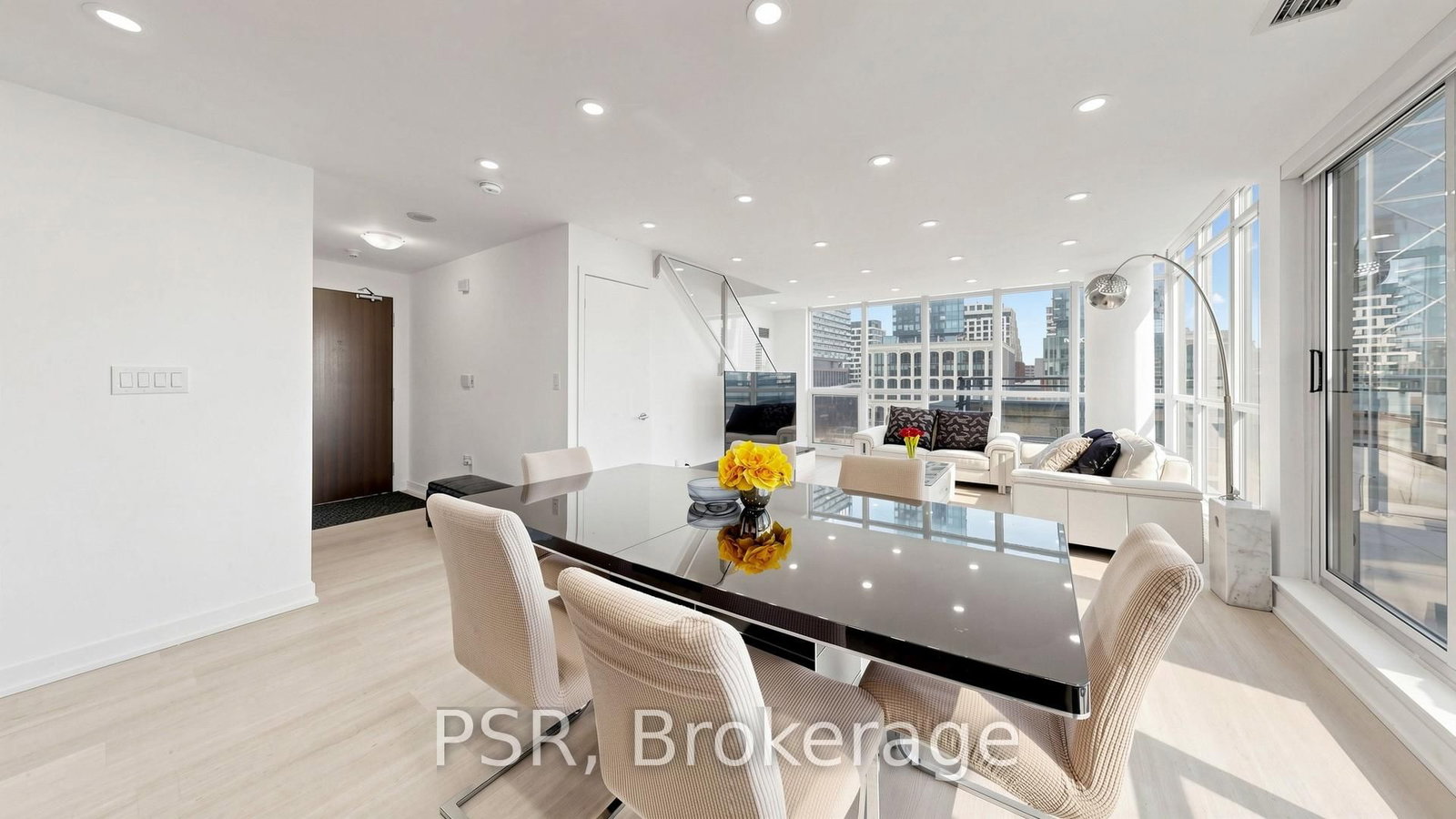 8 Telegram Mews, Unit 815 - Photo 3
