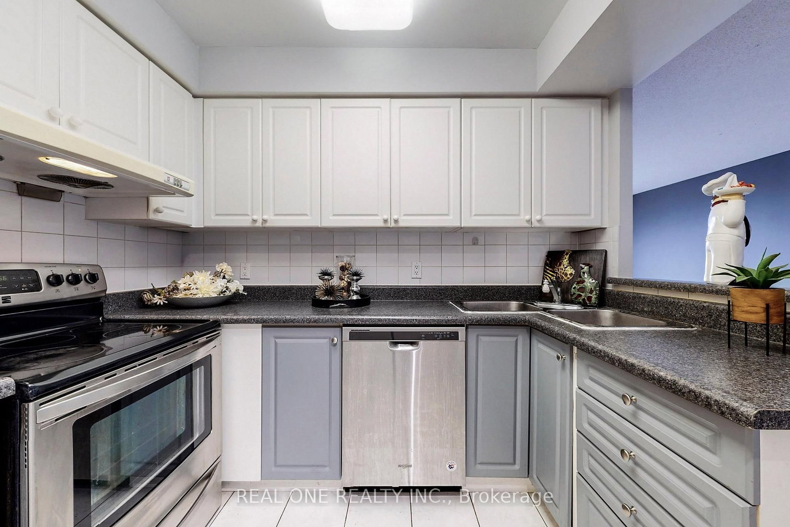 88 Grandview Way, Unit 1203 - Photo 18