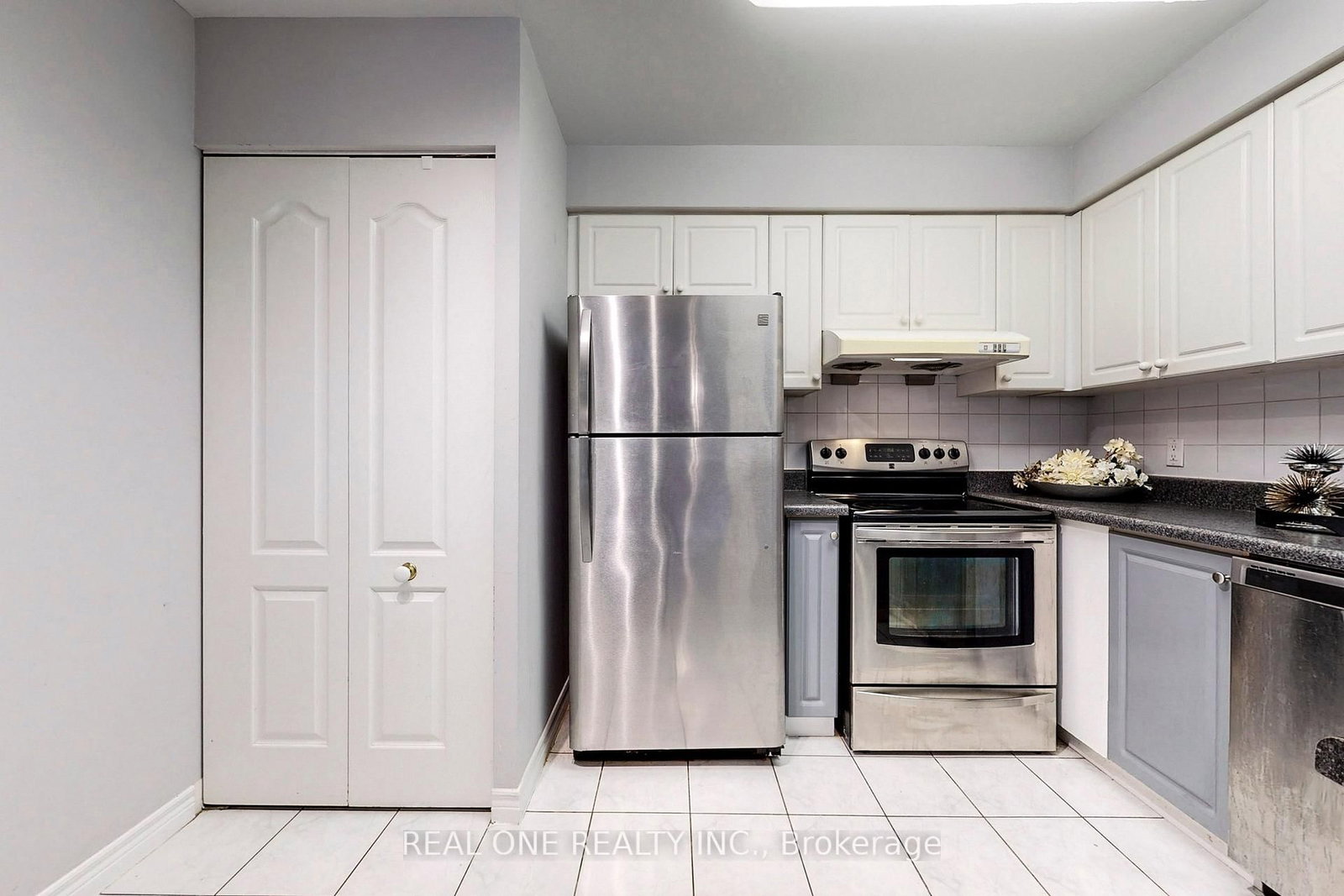 88 Grandview Way, Unit 1203 - Photo 20