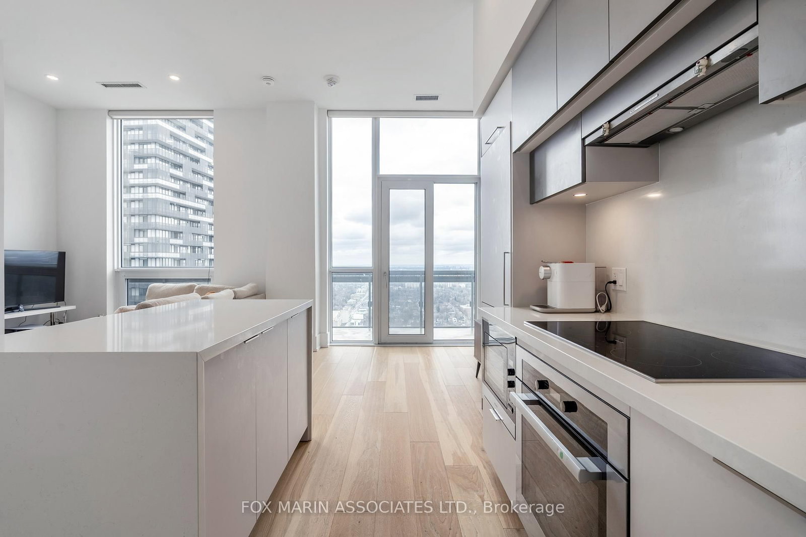 39 Roehampton Avenue, Unit 4604 - Photo 4