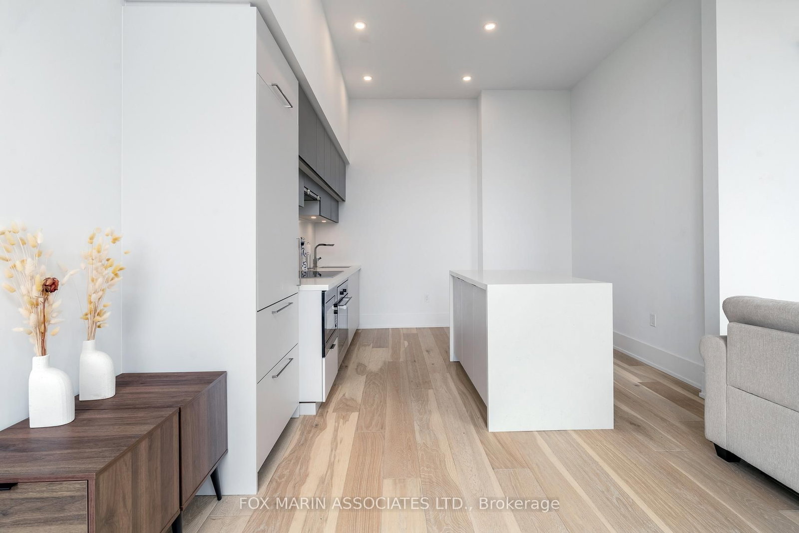 39 Roehampton Avenue, Unit 4604 - Photo 6