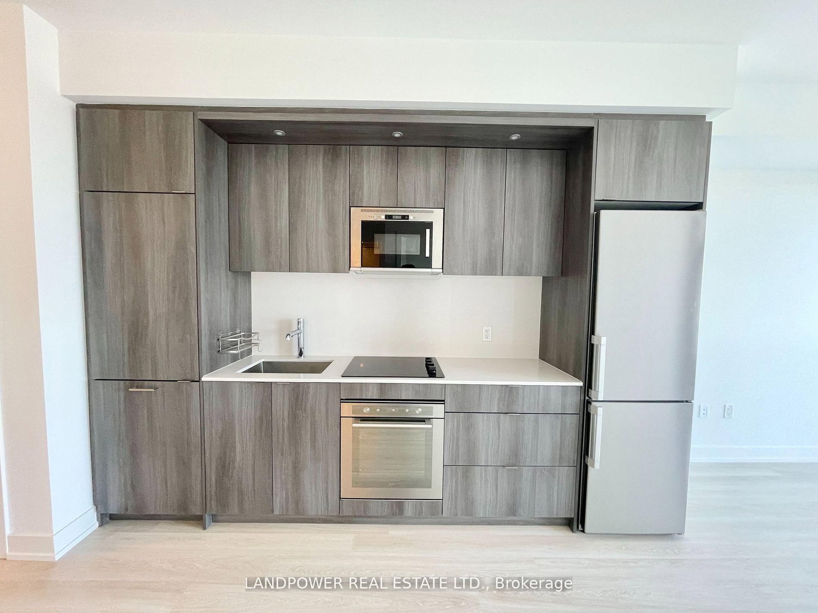 30 Inn On The Park Drive, Unit 4206 - Photo 2