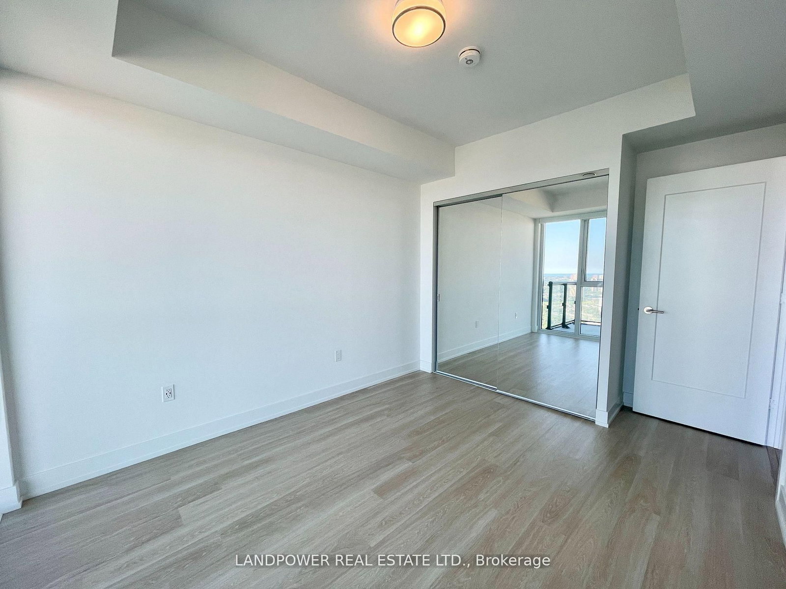 30 Inn On The Park Drive, Unit 4206 - Photo 4