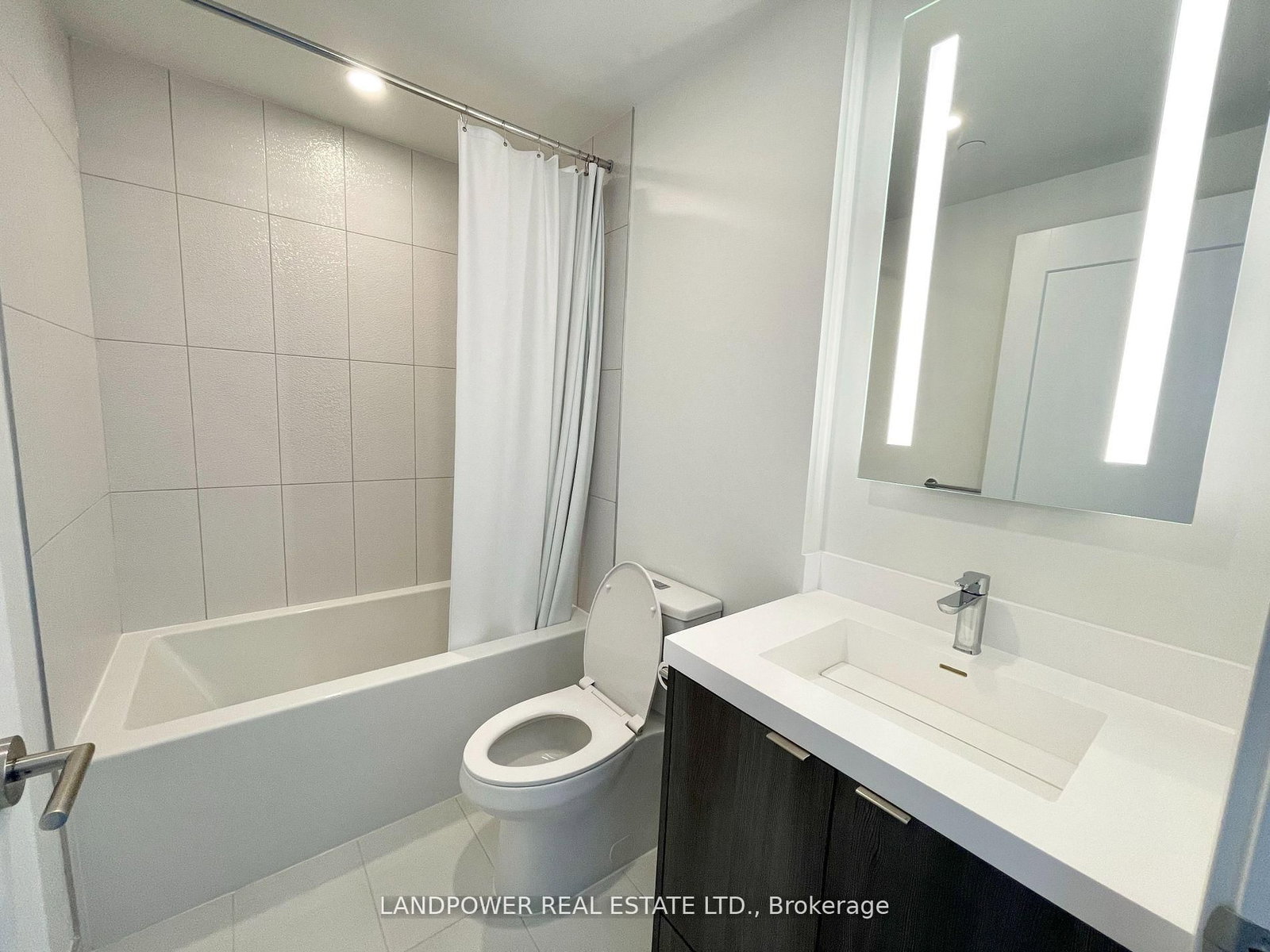 30 Inn On The Park Drive, Unit 4206 - Photo 5