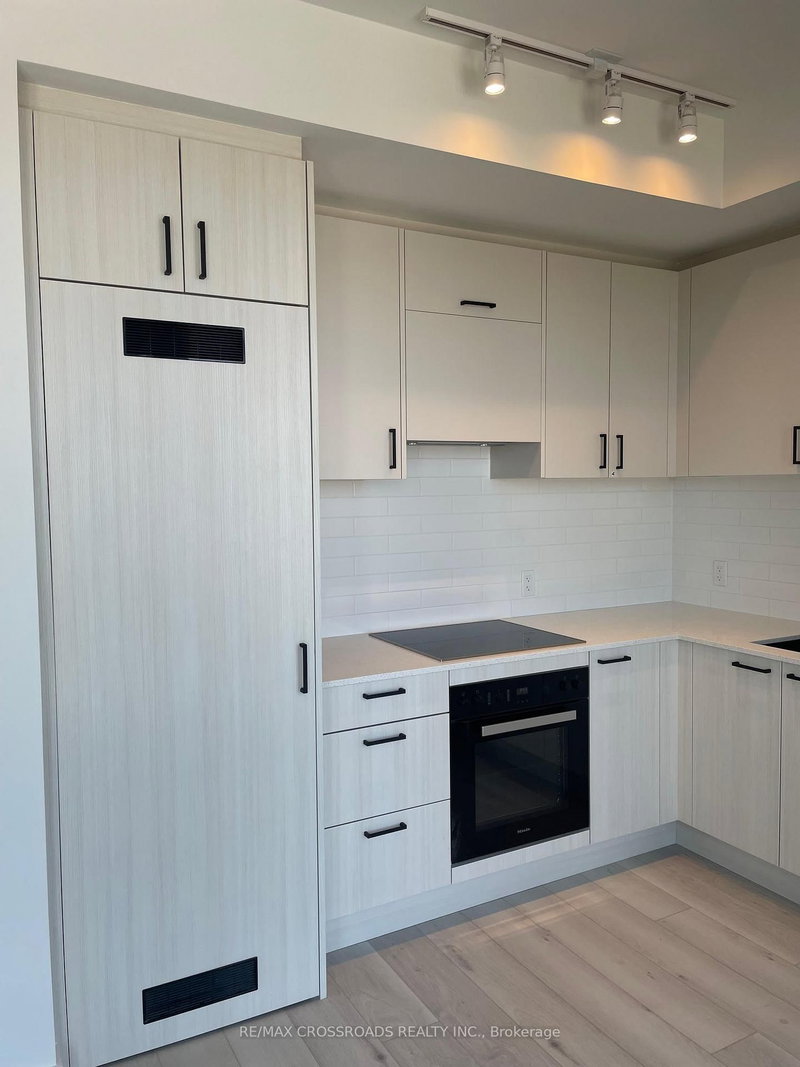 1604 - 5 Quarrington Lane, Toronto, M3C 1H7 | Image 3