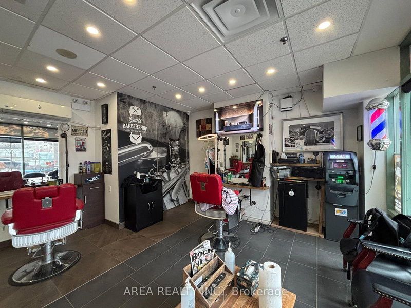 879 Bay St, Toronto, M4Y 1C2 | Image 3