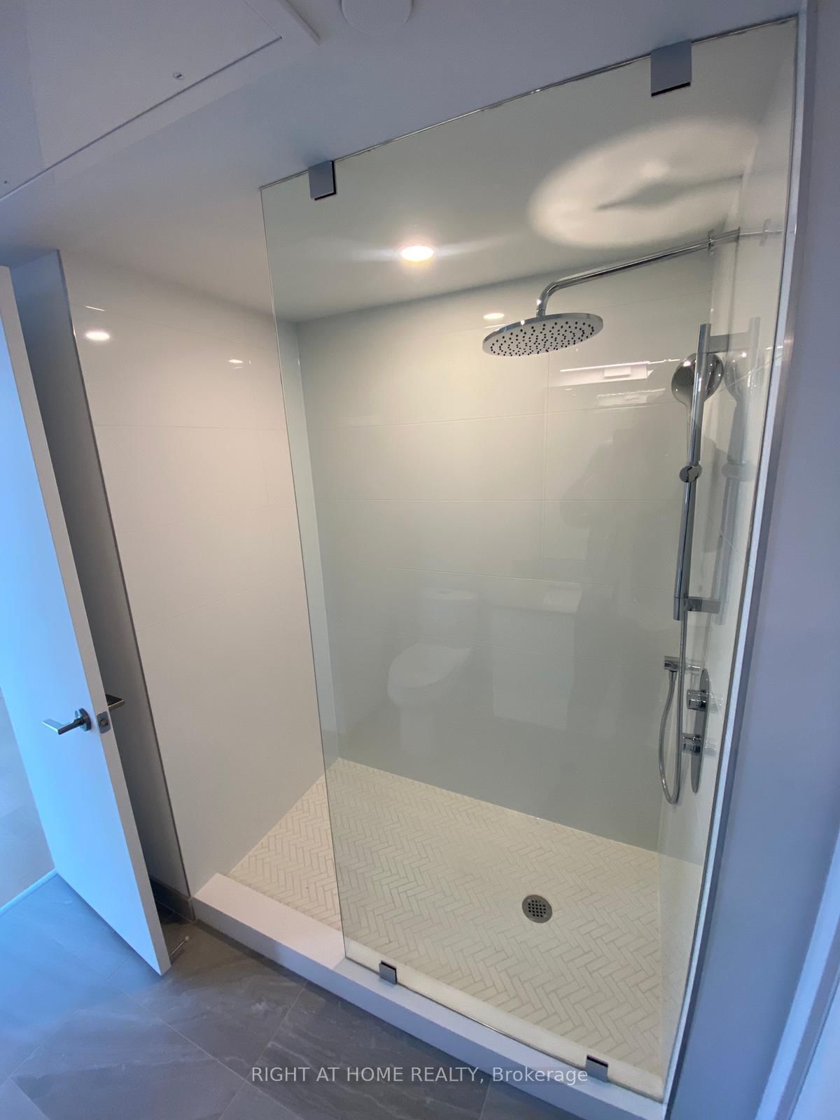 1720 Bayview Avenue, Unit 329 - Photo 16