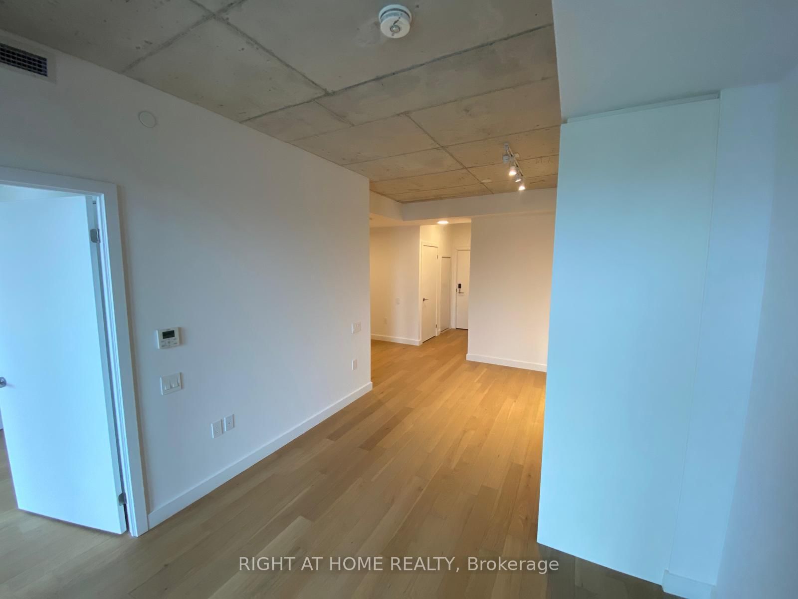 1720 Bayview Avenue, Unit 329 - Photo 7