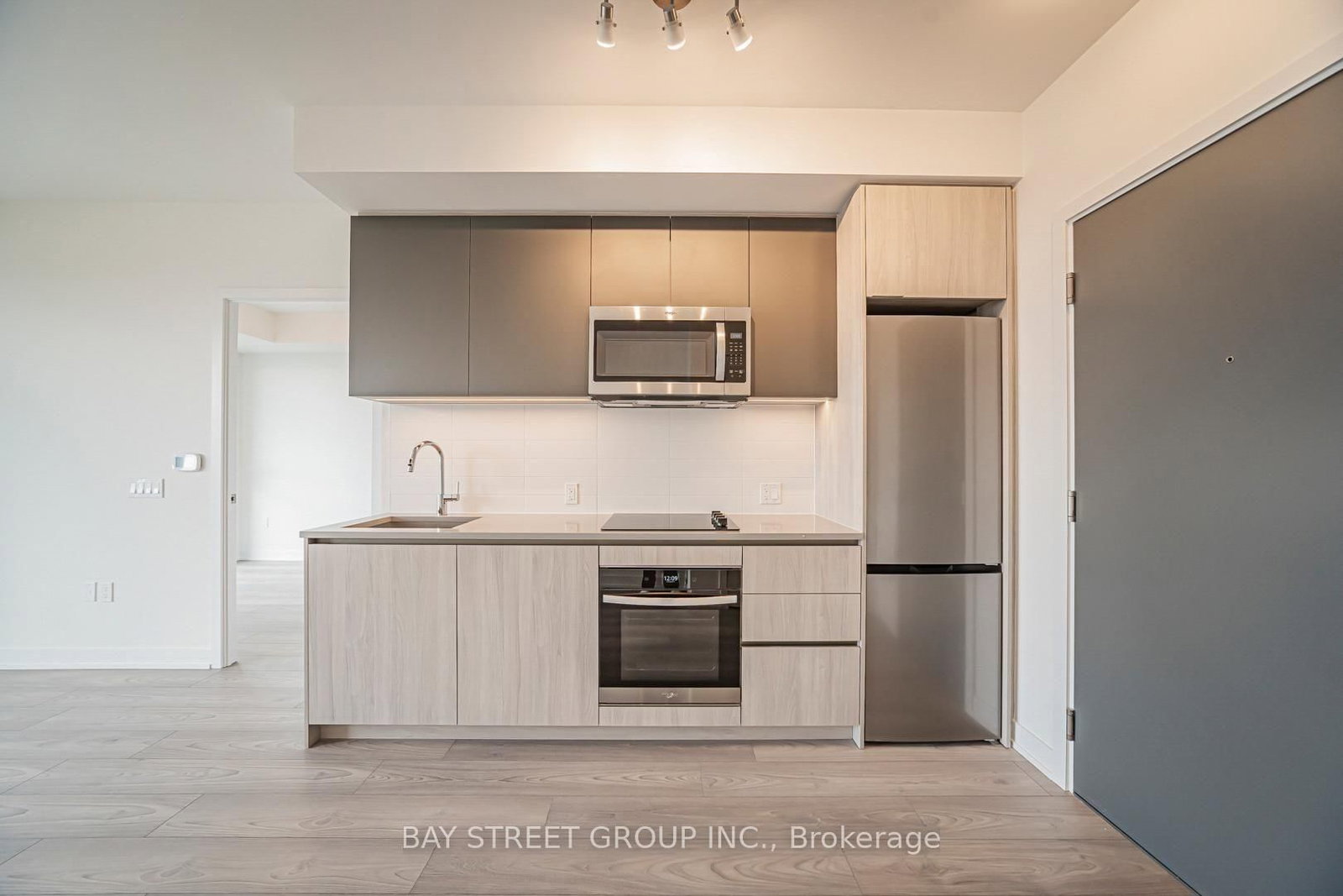 5858 Yonge Street, Unit 2725 - Photo 7