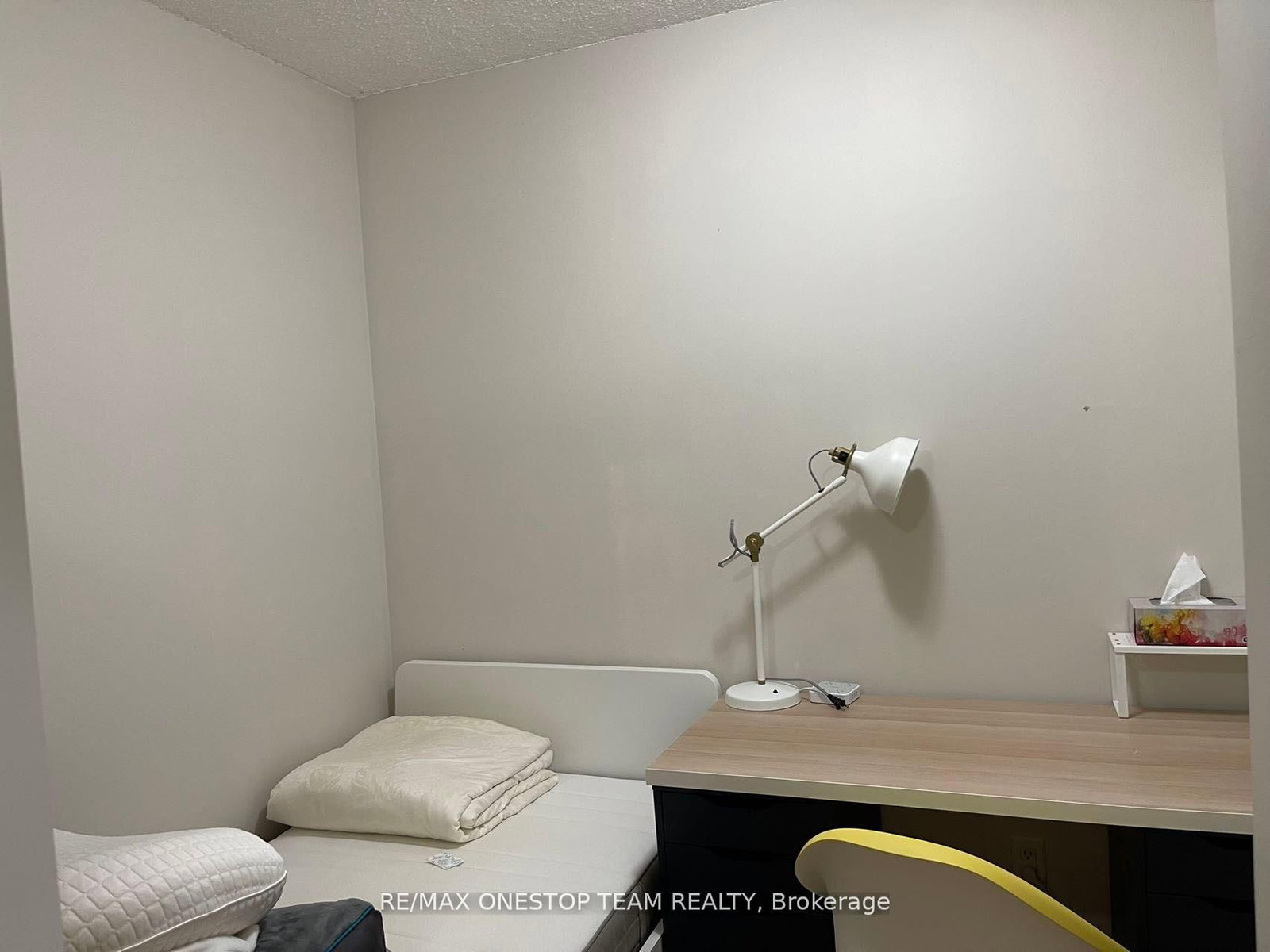 21 Carlton Street, Unit 406 - Photo 10