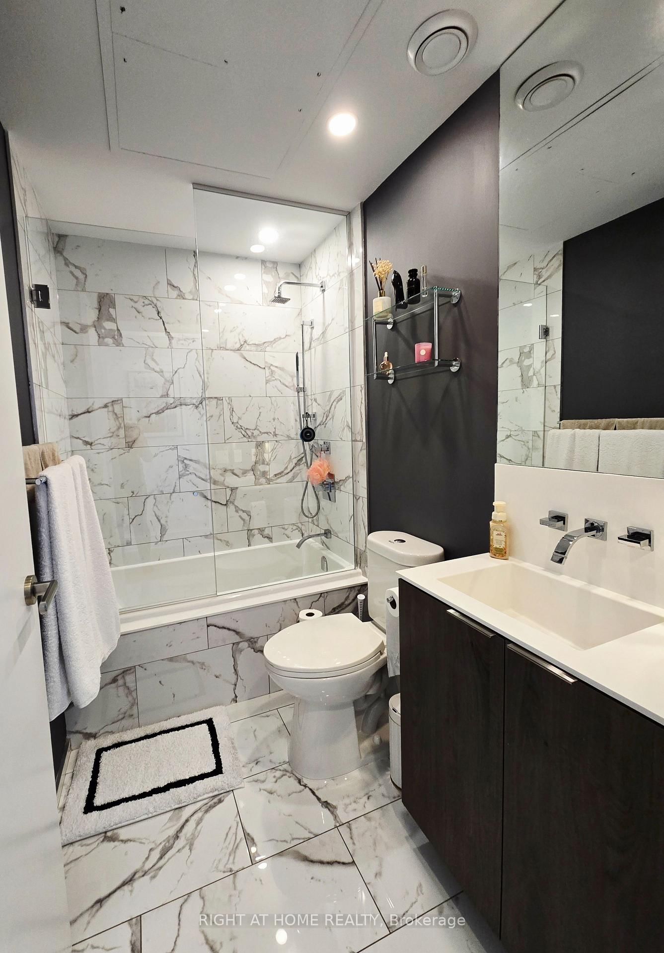 16 Bonnycastle Street, Unit Suite 1304 - Photo 14