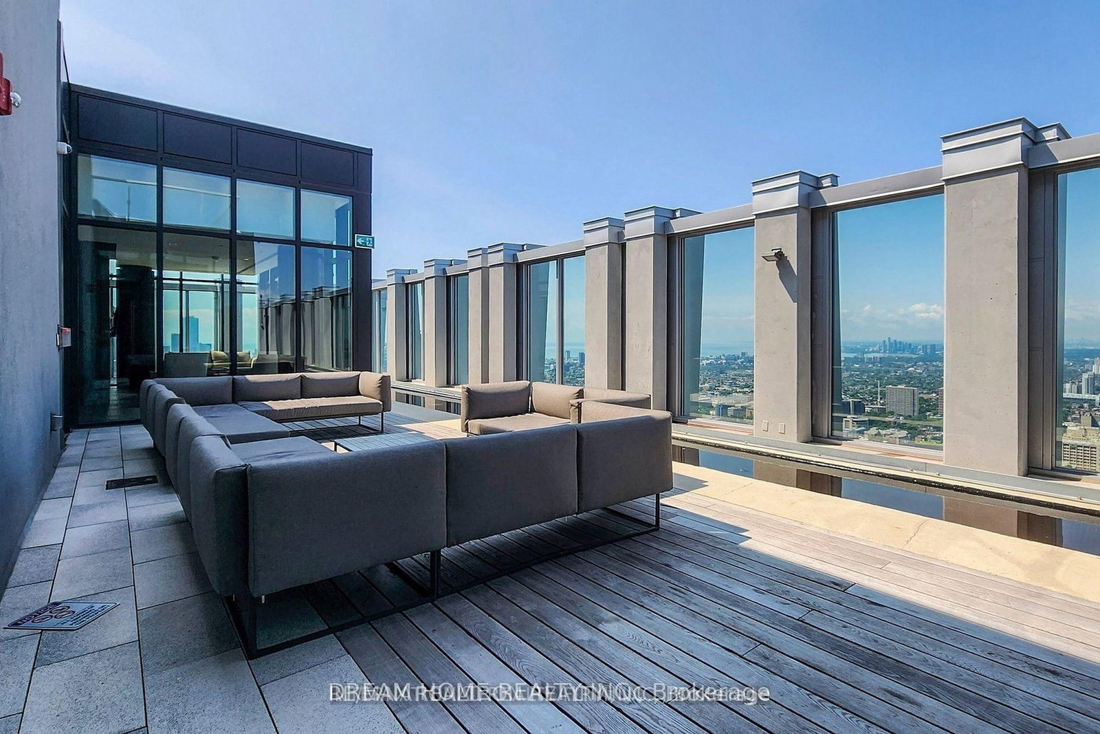 1 Yorkville Avenue, Unit 3003 - Photo 18