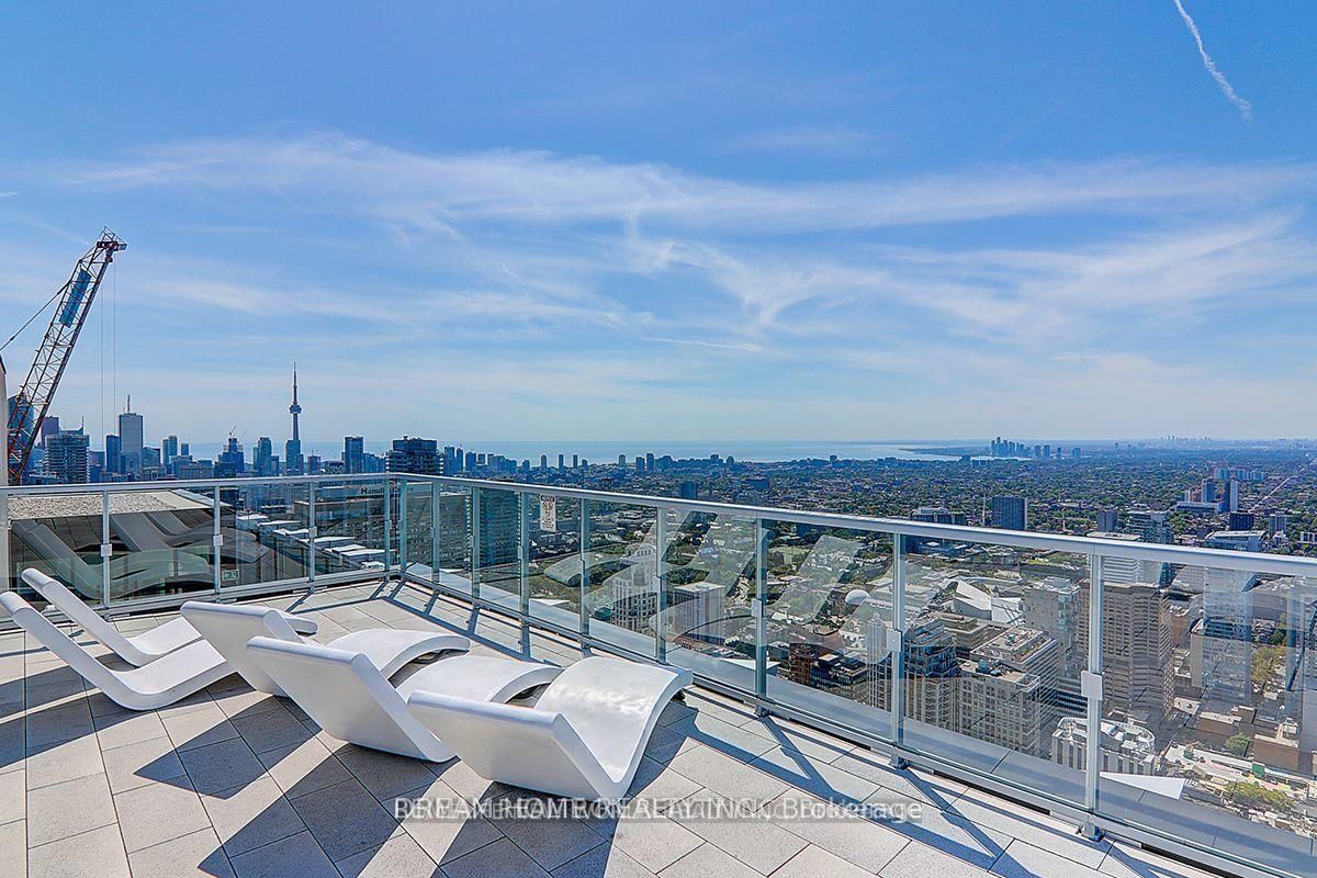 1 Yorkville Avenue, Unit 3003 - Photo 19