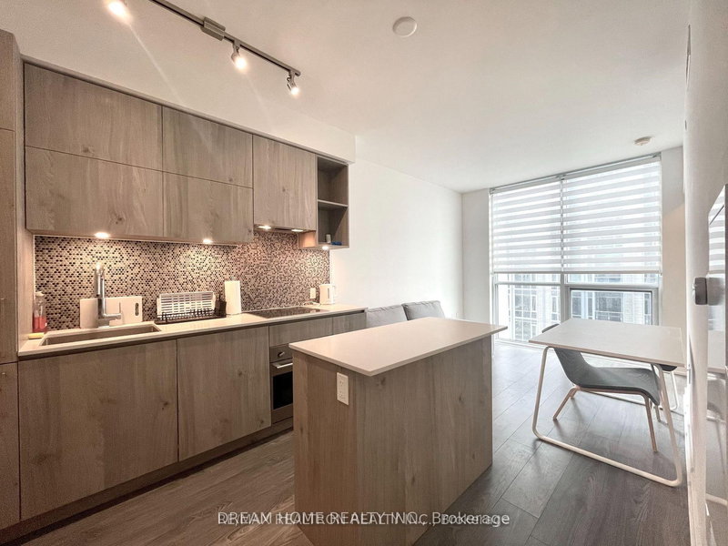 3003 - 1 Yorkville Ave, Toronto, M4W 0B1 | Image 3