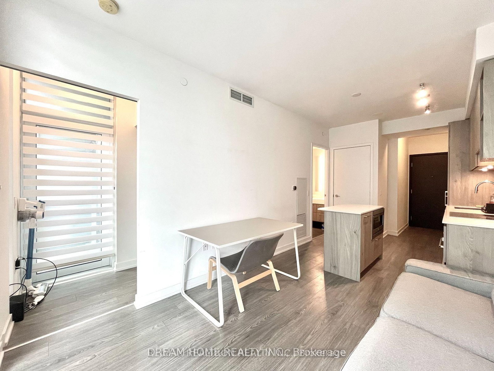 1 Yorkville Avenue, Unit 3003 - Photo 6