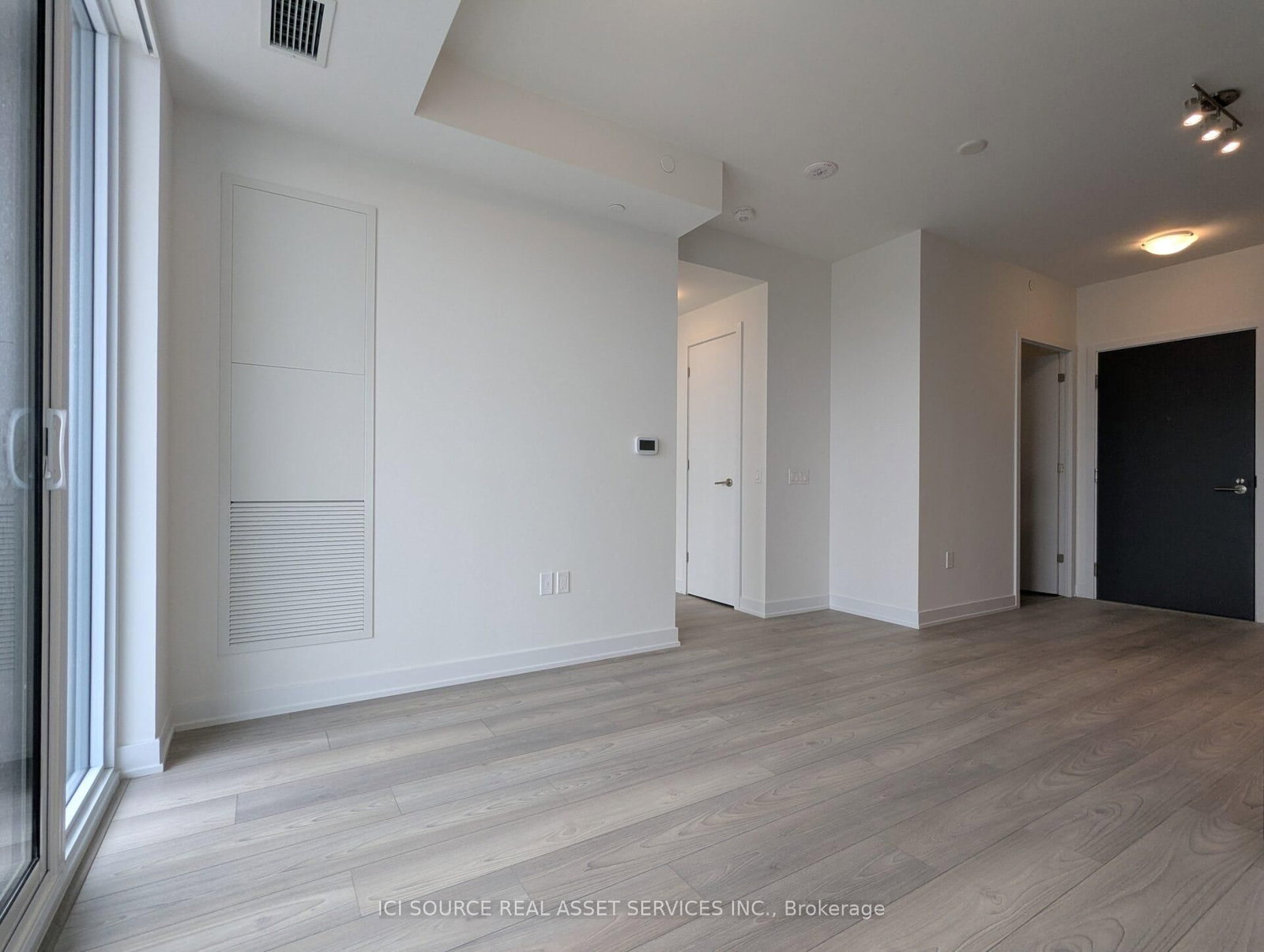 5858 Yonge Street, Unit 2412 - Photo 4
