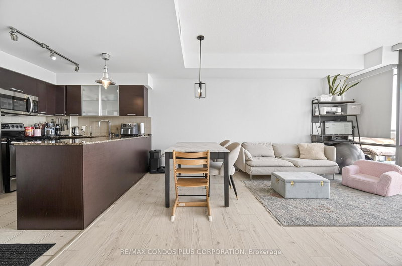 4404 - 38 Grenville St, Toronto, M4Y 1A5 | Image 3